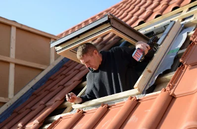 Pose de fenêtres de toit Velux à Saint-M'Hervé